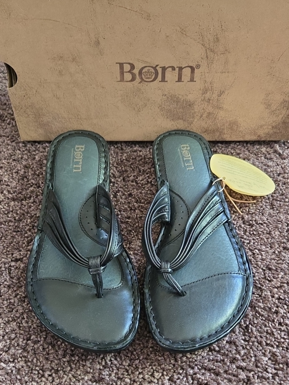 NEW Born Black Leather Thong Sandals 8